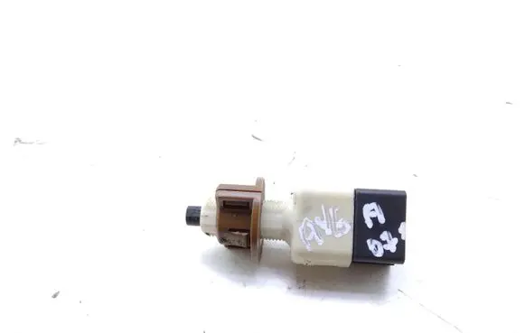 Toyota Aygo AB10 Brake pedal sensor switch