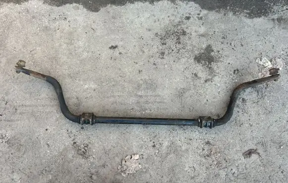 Nissan Navara D40 Front anti-roll bar/sway bar