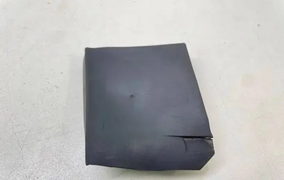 Rear fender molding trim