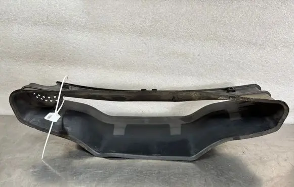 Renault Captur Intercooler air guide/duct channel 214B30199R