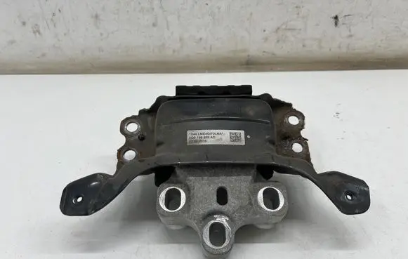 Volkswagen PASSAT B8 Gearbox mount 5Q0199555AD