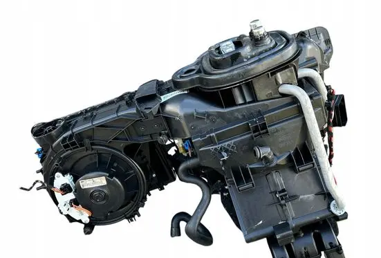 Volkswagen Golf VII Interior heater climate box assembly 5Q1819021B