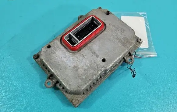 Volkswagen PASSAT CC Headlight ballast module Xenon 1307329120 IMPRK1542973