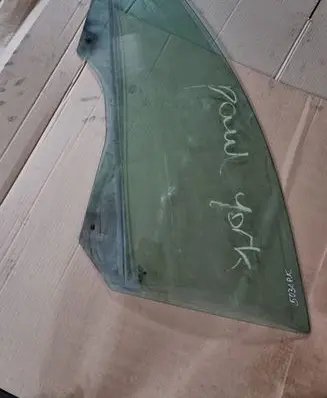 Skoda Superb B6 (3T) Front door window glass four-door 43R001026 E000232