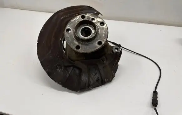 BMW X3 F25 Front wheel hub