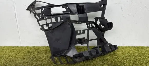 BMW 2 Active Tourer U06 Front bumper mounting bracket Pl991253-10 8737180