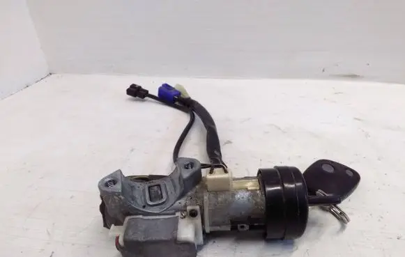 Subaru Forester SF Ignition lock