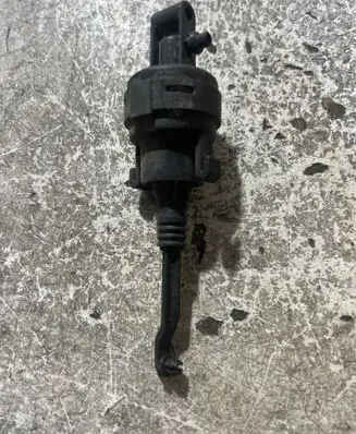 Mercedes-Benz E W210 Central locking vacuum pump 400139