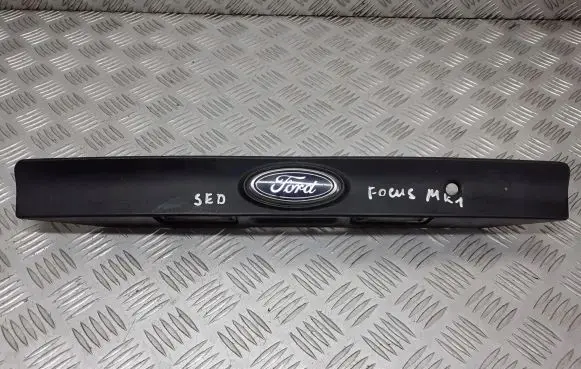 Ford Focus Rear window tailgate spoiler 4S41-F43404-ACW