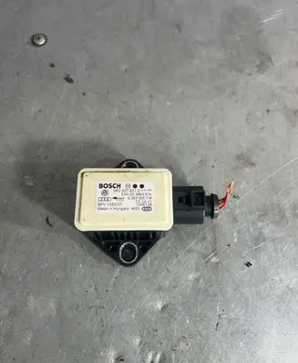 Audi Q5 SQ5 ESP acceleration yaw rate sensor 8K0907637C 7046128 0265005738
