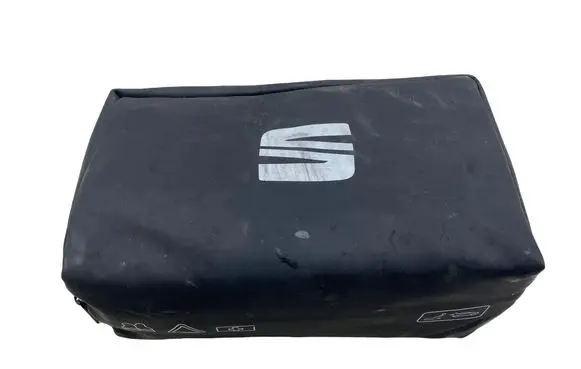 Seat Leon (5F) First aid kit 123456