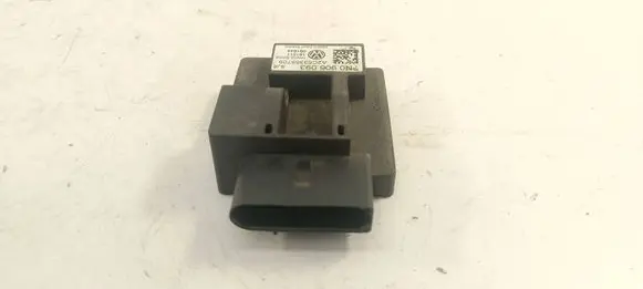 Volkswagen Tiguan Fuel injection pump control unit/module 7N0906093