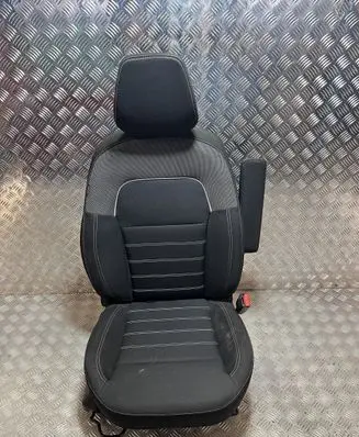 Dacia Sandero III Front passenger seat PU18629
