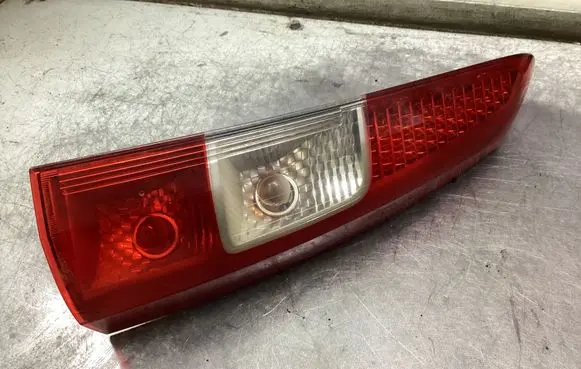 Volvo V70 Rear/tail lights 30643331