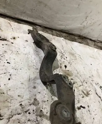 BMW 3 E46 Rear differential/diff mount bracket 1095990