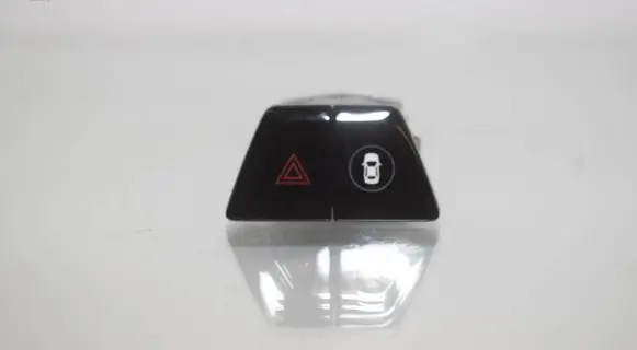 BMW 5 G30 G31 G38 Hazard light switch 6993047 61316993047 9423271