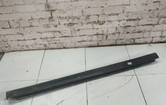 Nissan Tiida C11 Sill 