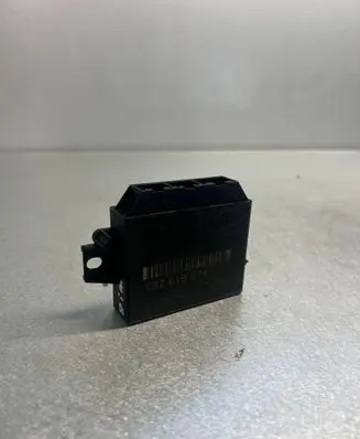 Audi A6 S6 C5 4B Parking PDC control unit/module 8z0919283