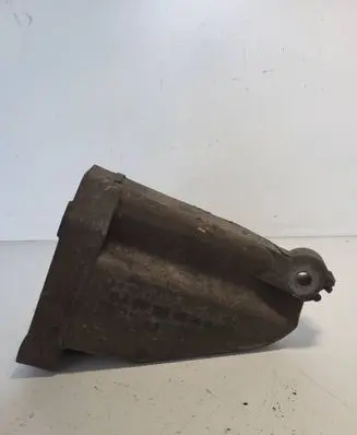 Mercedes-Benz E W211 Engine mounting bracket 6132230504