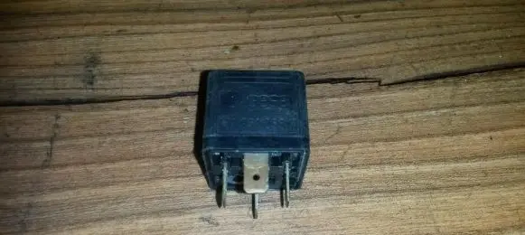 Volkswagen Golf IV Other relay 431951253h 0332014156