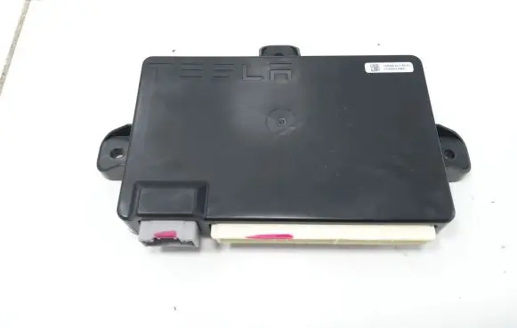 Tesla Model X Door control unit/module 104549000G
