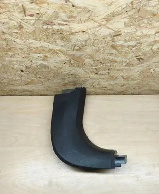 Foot area side trim