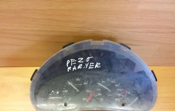 Peugeot Partner Speedometer (instrument cluster) 9651740080
