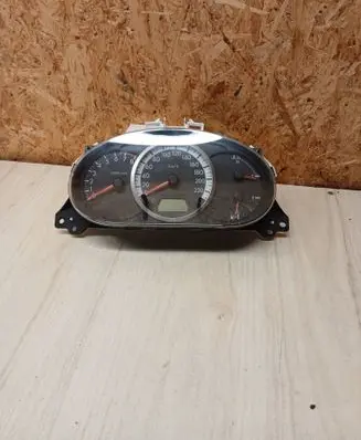 Mazda 5 Speedometer (instrument cluster) C23555430 CC33A