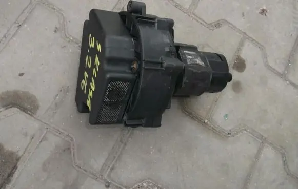 Mercedes-Benz S W220 Secondary air pump A0001403785