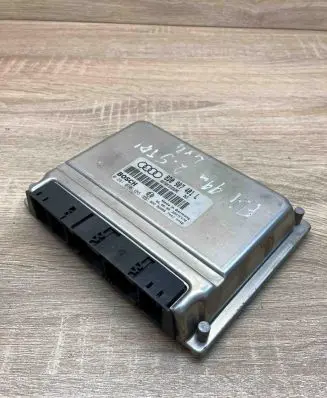 Audi A4 S4 B5 8D Engine control unit/module ECU 8D0907401L 0281010155