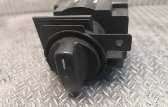 Light switch