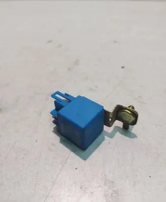 Hyundai Tucson JM Other relay 952252E000 DC12V30720A 0C12130420A