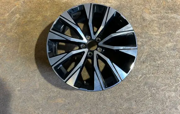 R19 alloy rim