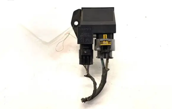 Peugeot 207 Fan control module 9662872380