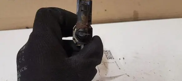 Nissan Almera N16 Turbo solenoid valve FDDB100 0W0126B
