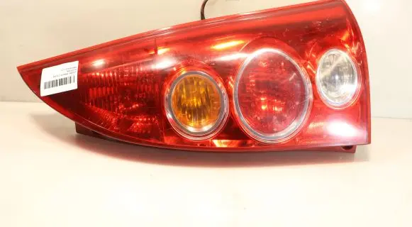 Mazda Premacy Rear/tail lights 220-61961
