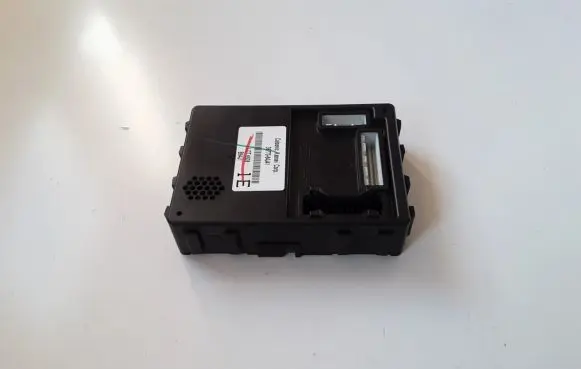 Suzuki Grand Vitara II Comfort/convenience module 3677064J41