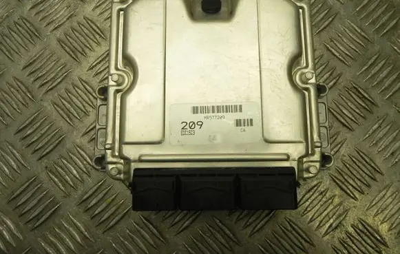 Mitsubishi Space Star Engine control unit/module 8200243806