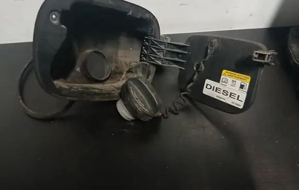 Fuel tank cap