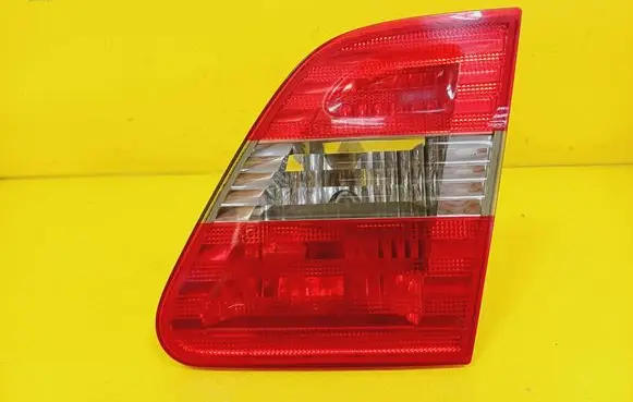 Mercedes-Benz B W245 Tailgate rear/tail lights A169820