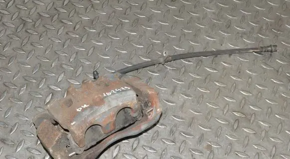 Mitsubishi Pajero Front brake caliper