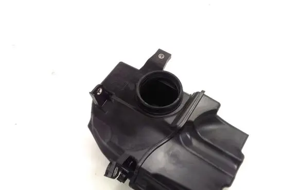 Mazda CX-30 Intake resonator HF3213196 K6805