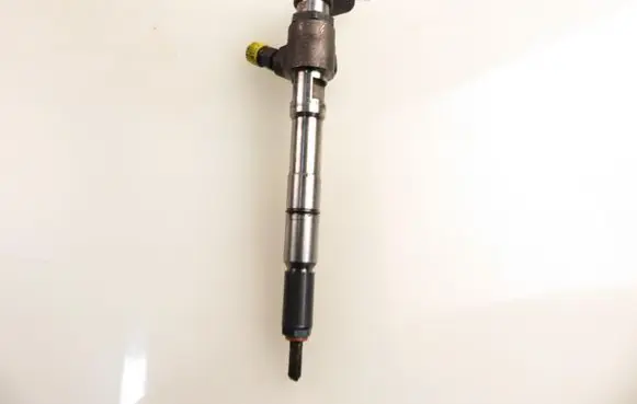 Skoda Superb B6 (3T) Fuel injector A2C9626040080