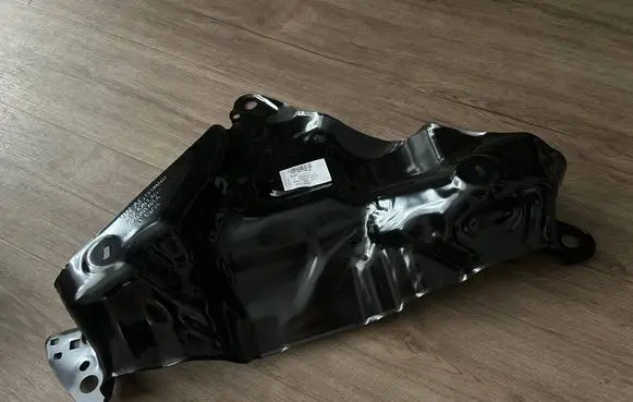 Audi A6 S6 C8 4K Fuel tank bottom protection 4K0201781A