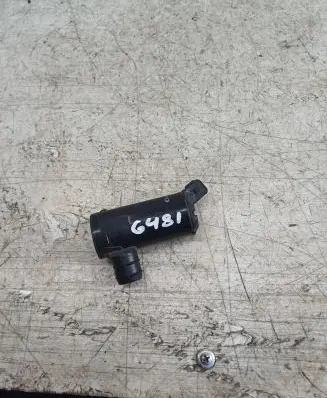 Volvo XC90 Windscreen/windshield washer pump