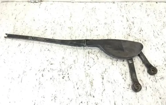 BMW 5 E39 Front wiper blade arm 8209880
