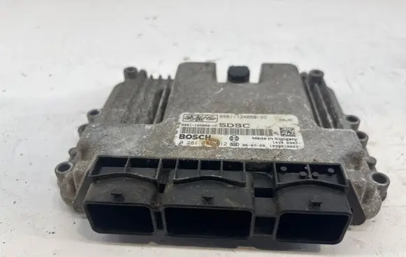 Ford Fiesta Engine control unit/module 6S6112A650VC