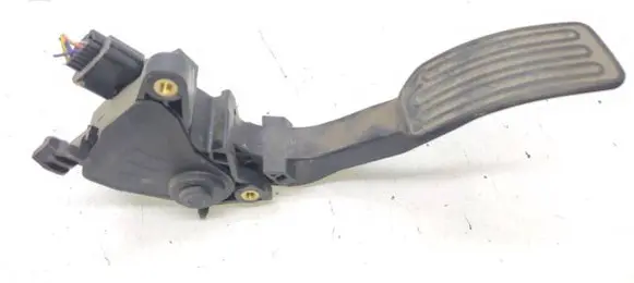 Nissan Pulsar Accelerator throttle pedal 180023RA0B