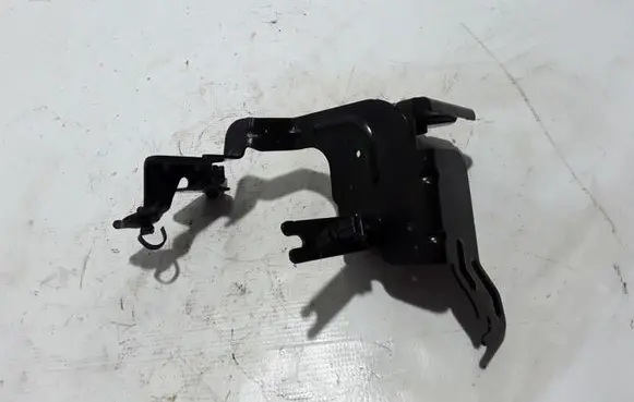 Renault Zoe ABS pump bracket 478400817R