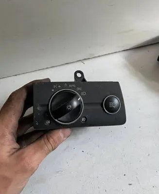 Mercedes-Benz E W211 Light switch 2115450104